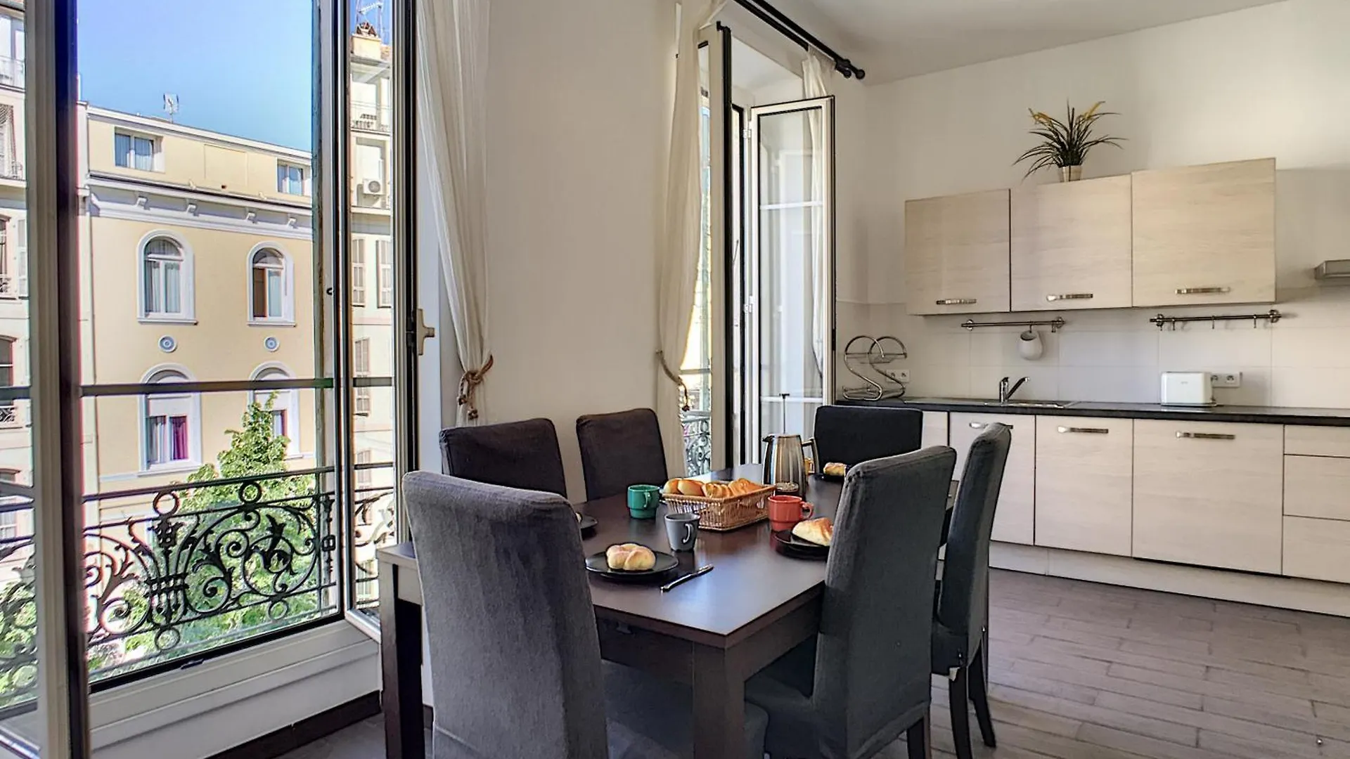 Apartment Nestor&Jeeves - Dolce Vita Master - Jean Medecin Nice France