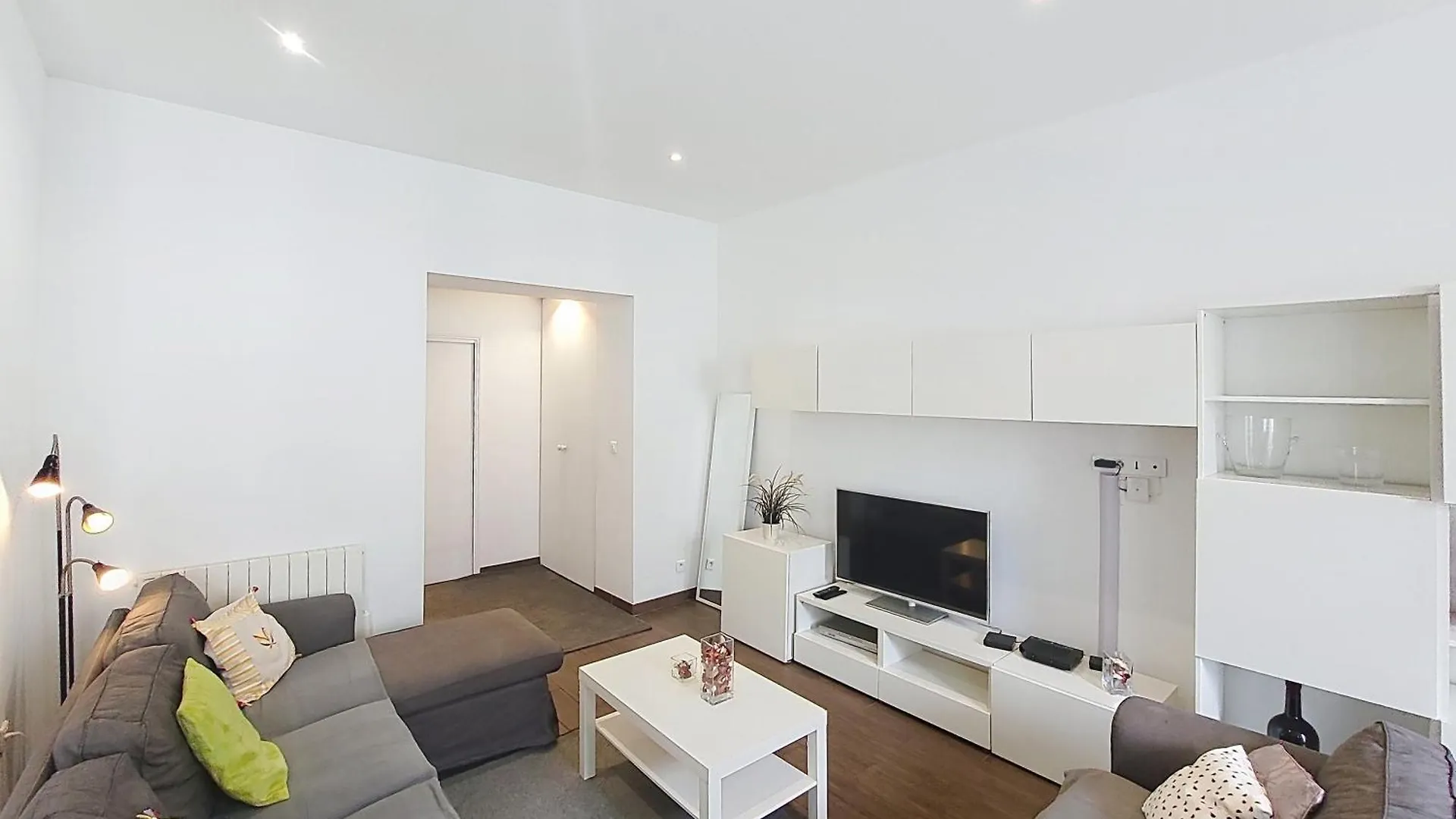 Nestor&Jeeves - Dolce Vita Master - Jean Medecin Nice 0*,  France