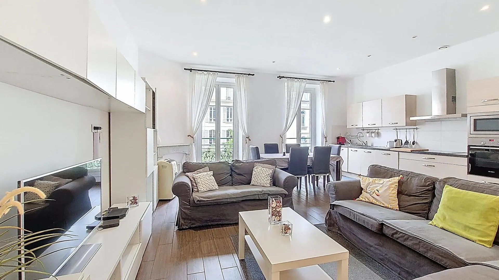 Nestor&Jeeves - Dolce Vita Master - Jean Medecin Nice 0*,  France
